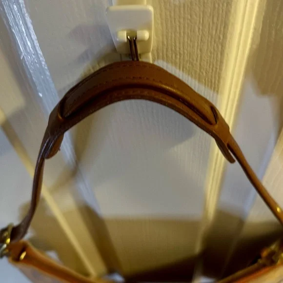 RARE Coach Vintage Blush Pink Suede Hobo Bag - Picture 9 of 12